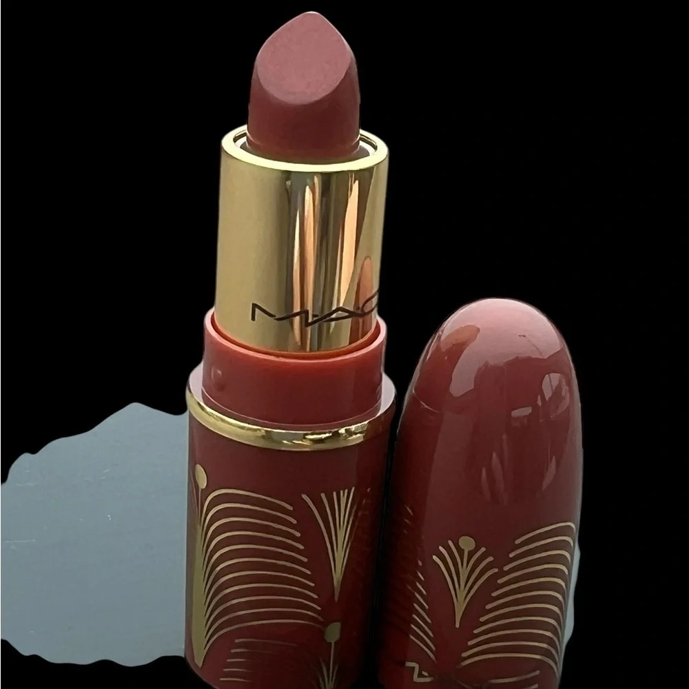 MAC Holiday 2024 Limited Edition Mini Lipstick - EXTRA DESSERT